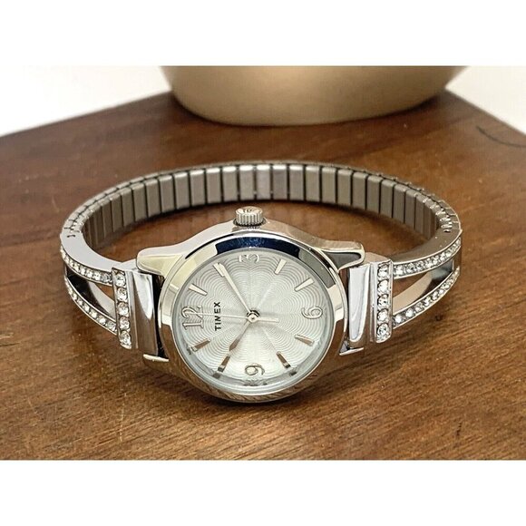 Timex Women's Watch TW2W18600 Quartz Silver Dial Stainless Steel 25mm - Picture 7 of 13